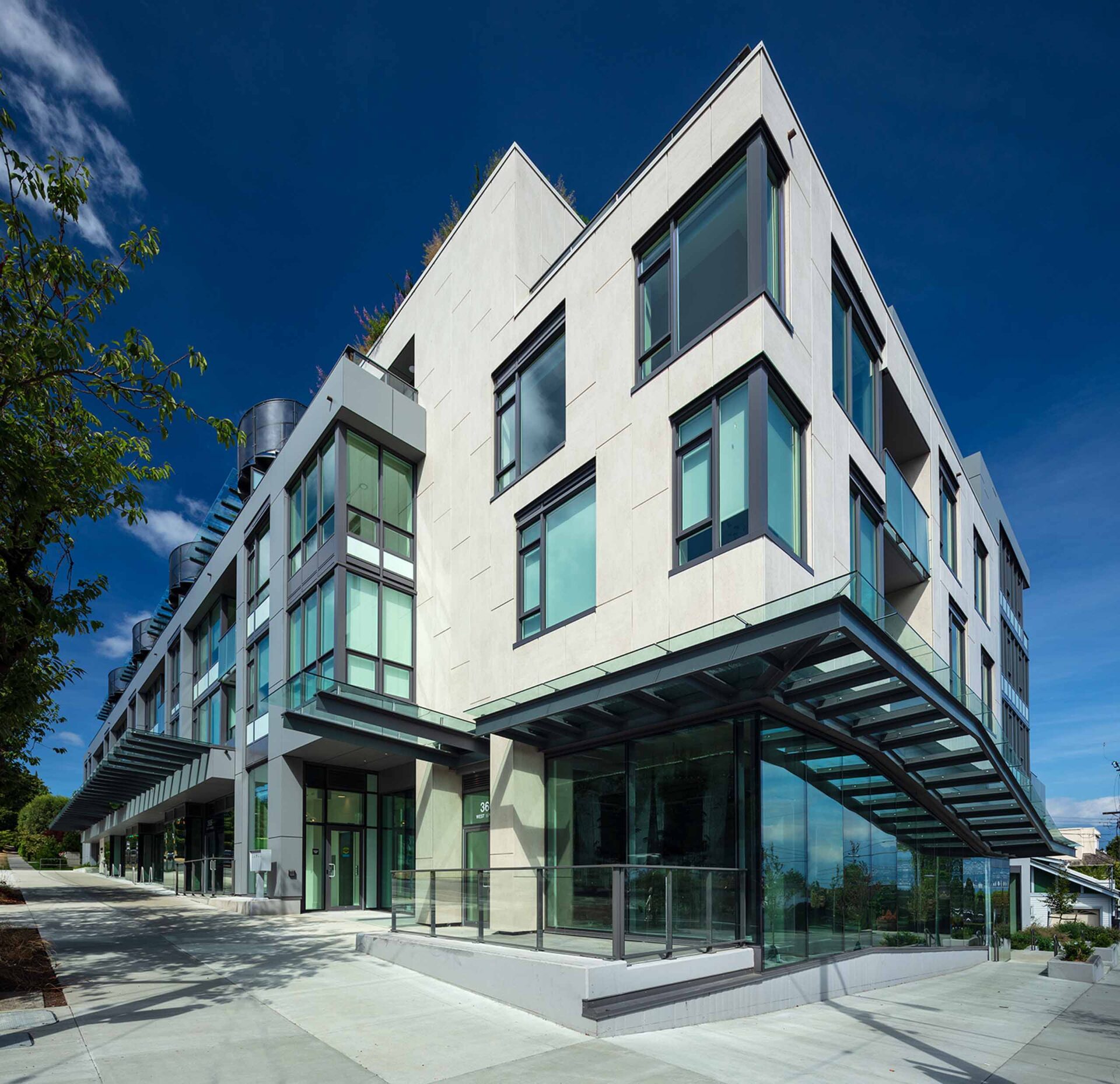 KPS Project The Grey Fabrication Glass Structure
